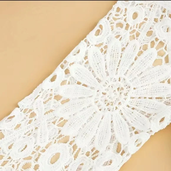 NWT 🤍 PLEATED WHITE IVORY LACE SLEEVE V-NECK BLOUSE TOP Size Women’s XL - Picture 6 of 8